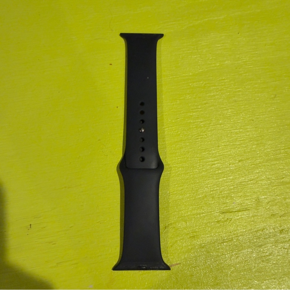 Apple Black Smartwatch Band. Size M/L. Sport Band.